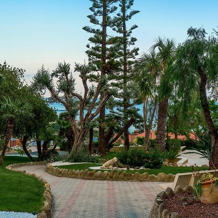 Hotel Villa Levi Санремо Экстерьер фото