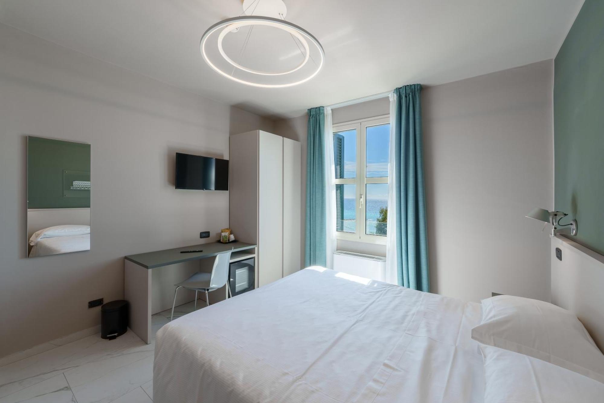 Hotel Villa Levi Санремо Экстерьер фото