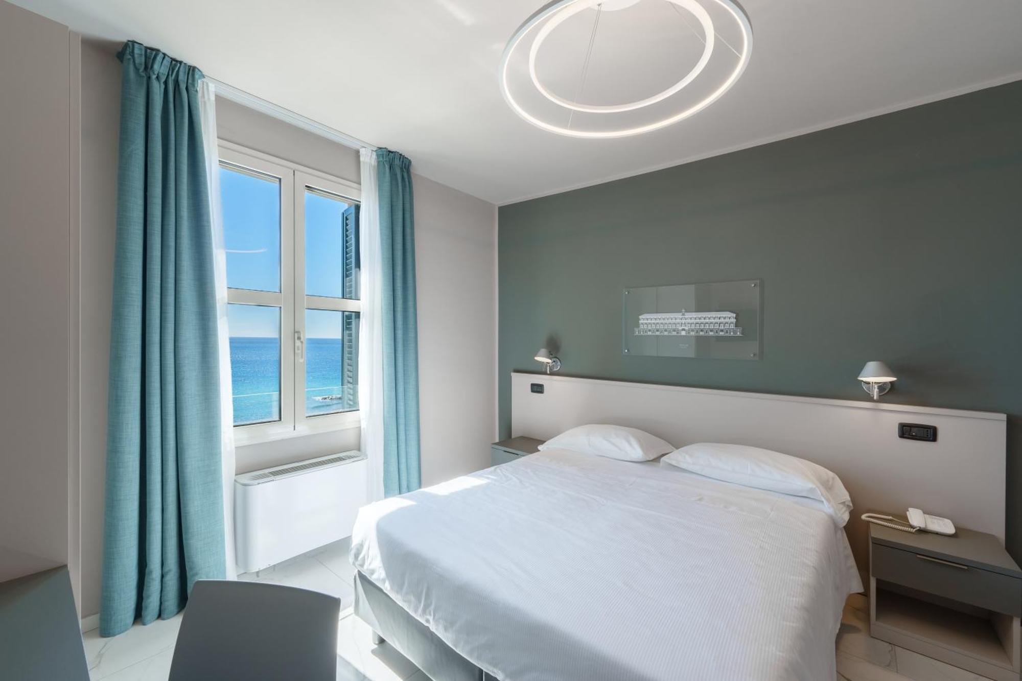Hotel Villa Levi Санремо Экстерьер фото
