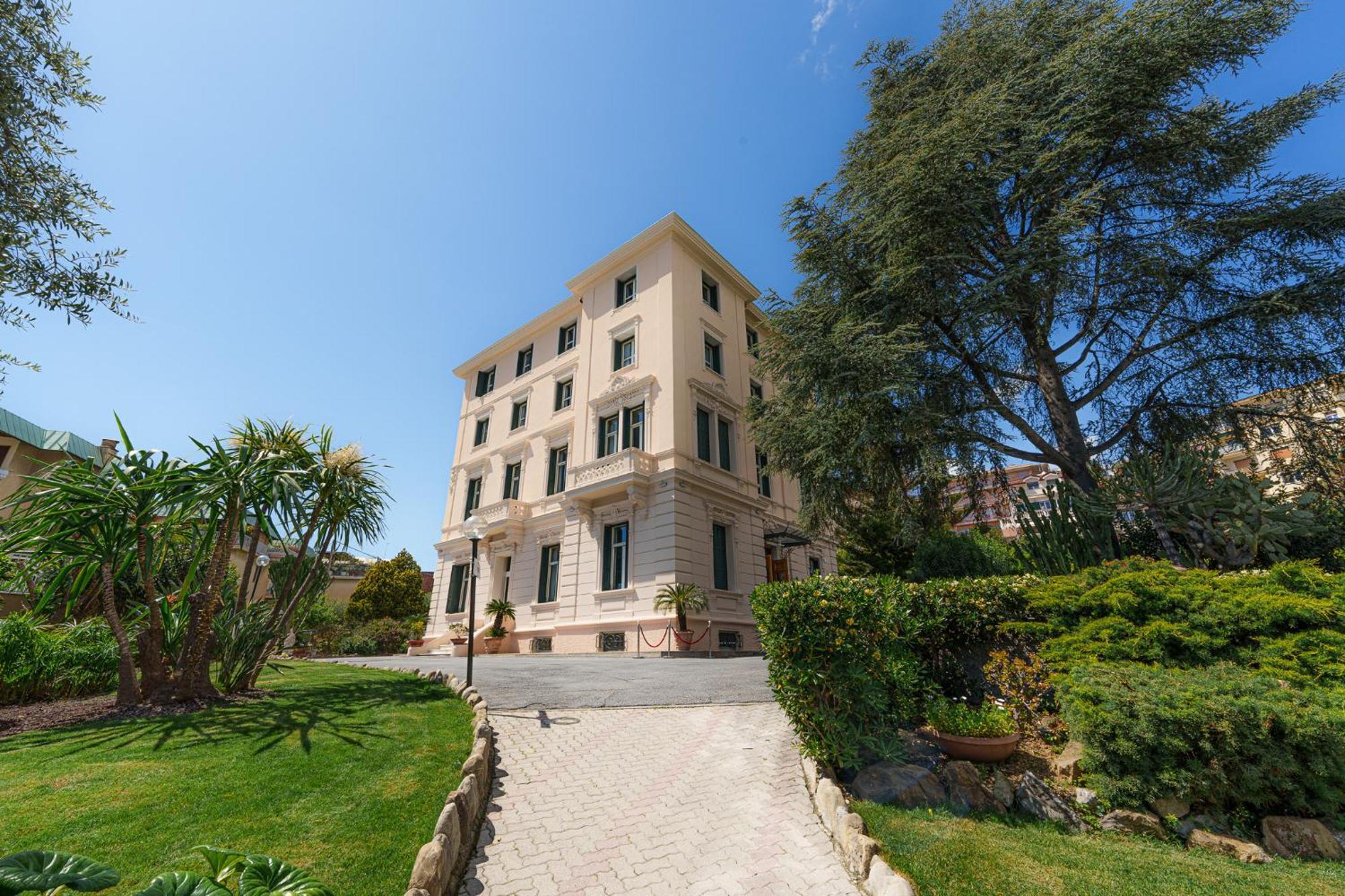 Hotel Villa Levi Санремо Экстерьер фото